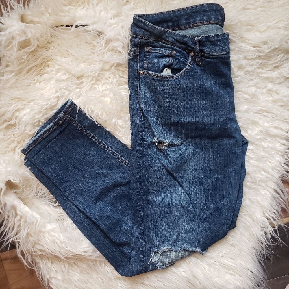 Silver Sam Dark Wash Distressed Skinny Jeans